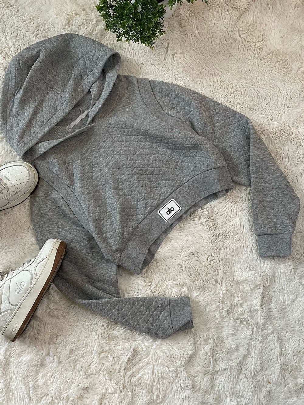 Alo Yoga Quilted Cropped Arena Hoodie Heather Grey S
